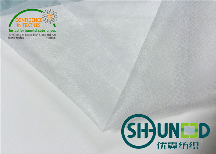 Tela não tecida branca de Spunbond do tecido do bebê anti - largura das bactérias 320cm